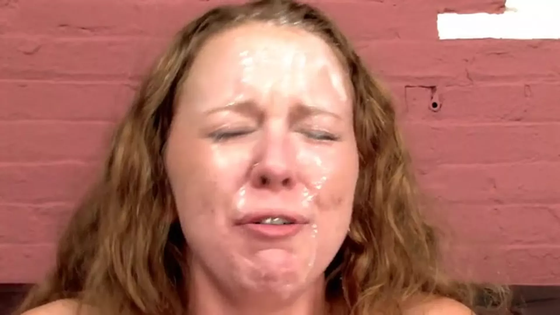 102 – Leighlani Red